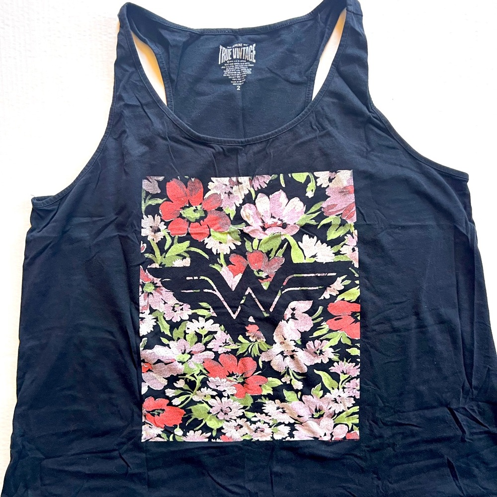 Torrid, Tank Top, Wonder Woman, Size 2 (XXL), used.